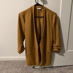 Maurice’s small mustard colored blazer